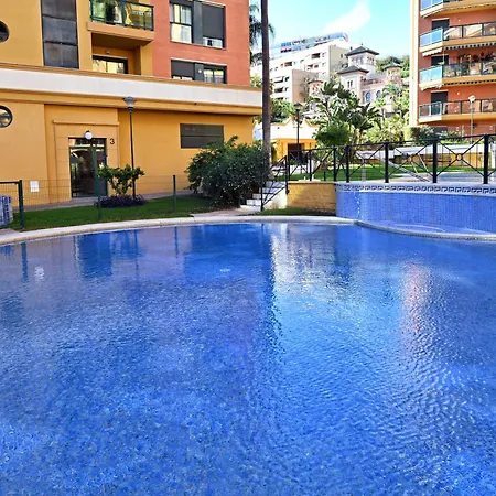 아파트 Rent4 Malaga Alamar